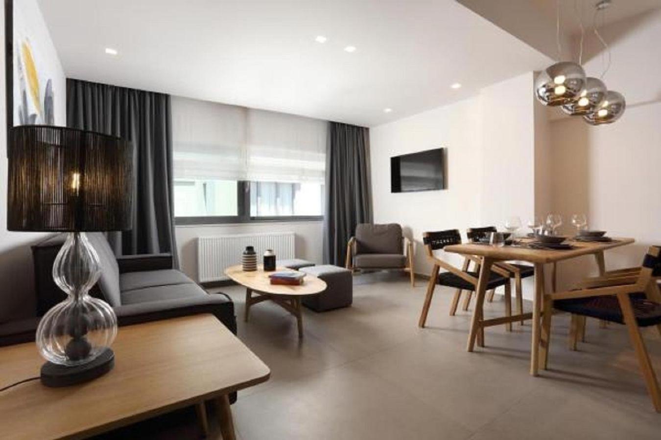 Fivos Luxury Suite เอเธนส์ ภายนอก รูปภาพ